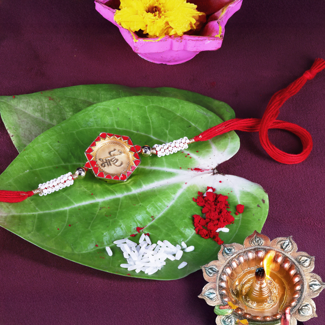 Gold Rakhi vs Traditional Rakhi – Which One Should You Choose?